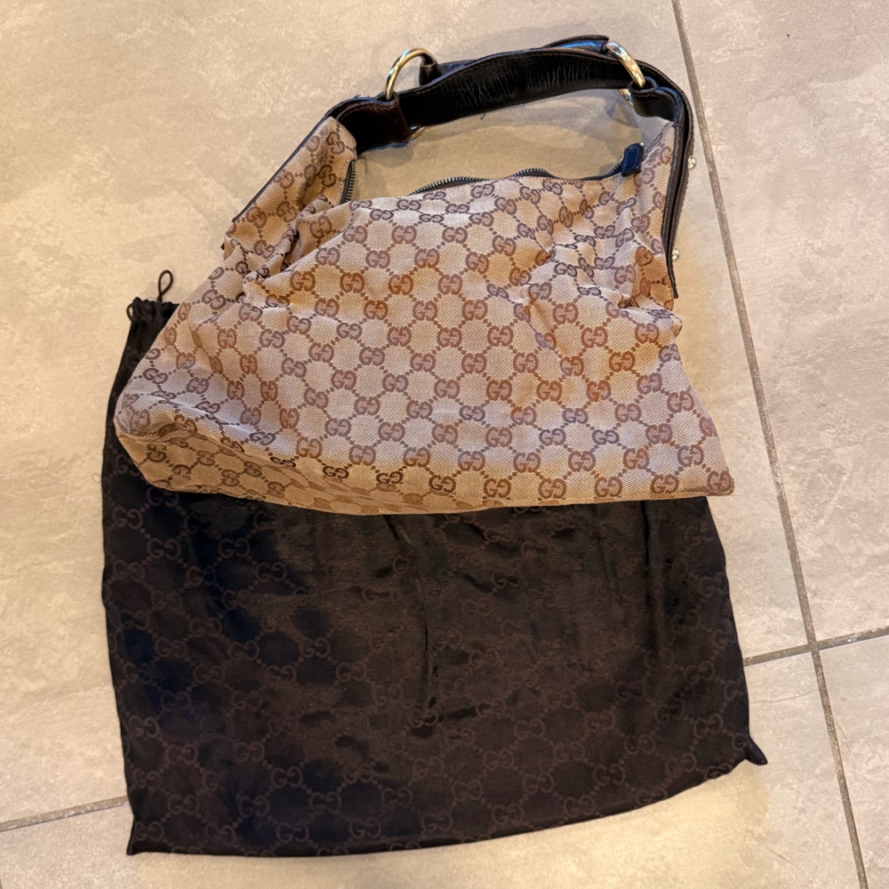 Gucci Monogram Horsebit Hobo bag in brown